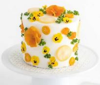 تزئین کیک با گل