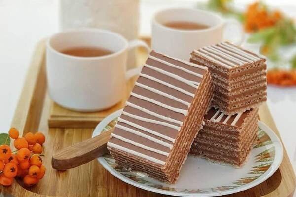 انواع دسر با نان میکادو